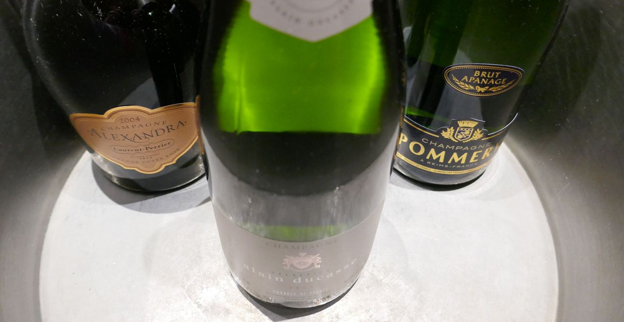 photo fr189 cdg sfo premiere af 22 salon champagnes